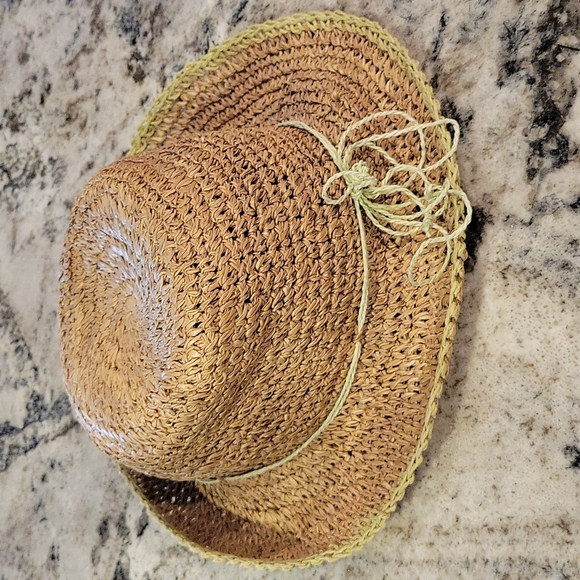 Scala Accessories - Scala Gal straw hat. Worn once!